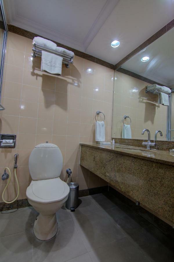 ไตรสตาร์ เซอร์วิซ อพาร์ตเมนต์ Apartment บังกาลอร์ ภายนอก รูปภาพ