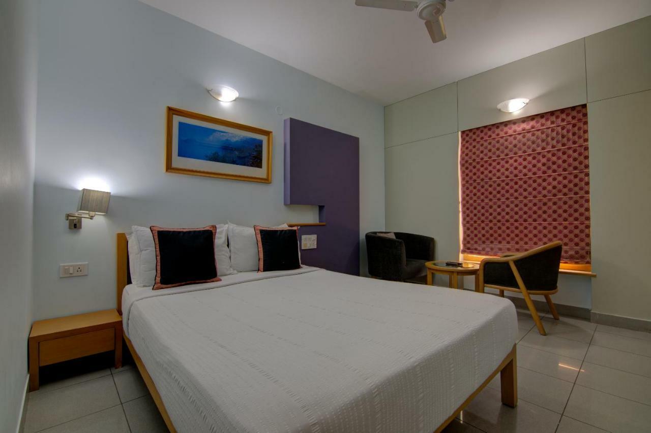 ไตรสตาร์ เซอร์วิซ อพาร์ตเมนต์ Apartment บังกาลอร์ ภายนอก รูปภาพ