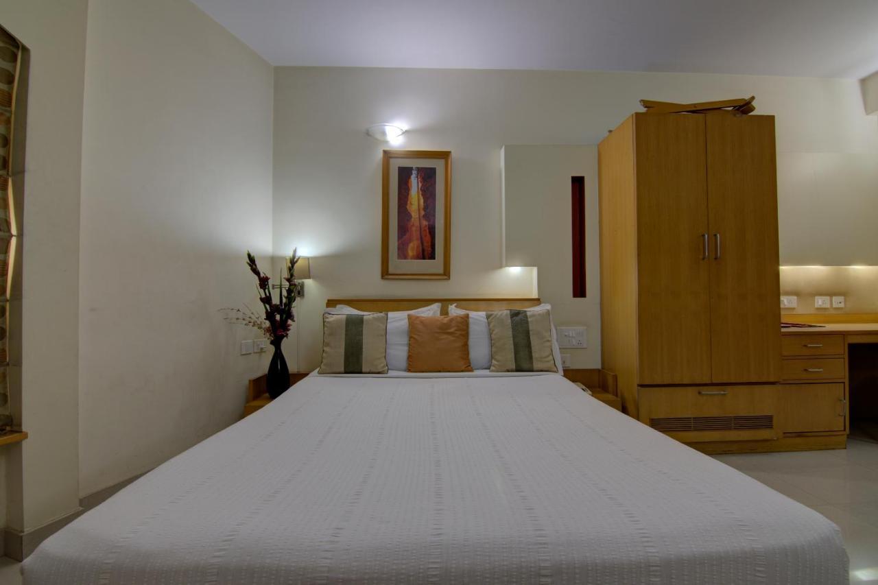 ไตรสตาร์ เซอร์วิซ อพาร์ตเมนต์ Apartment บังกาลอร์ ภายนอก รูปภาพ